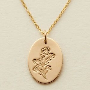 Bohemian Floral Family Engraved Pendant Necklace
